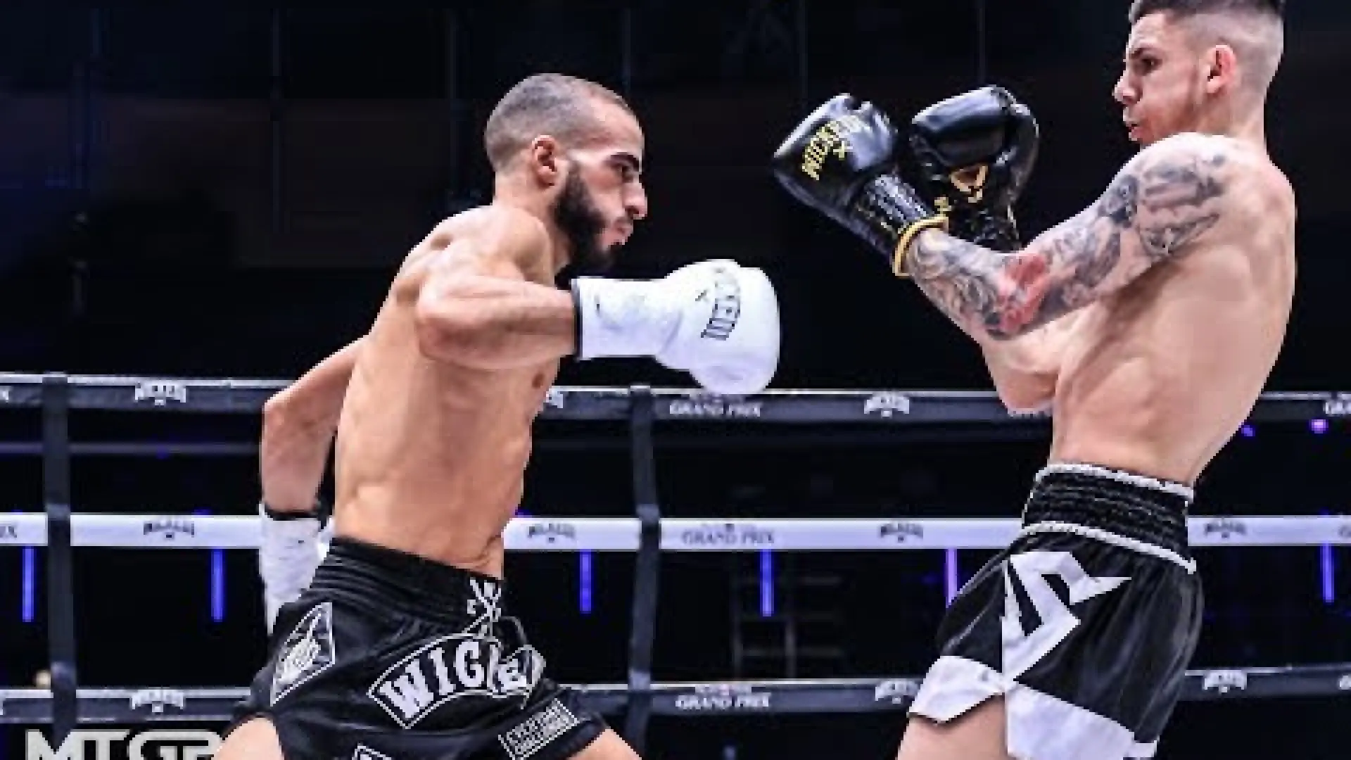 Sammy Algiers vs Curtis Hughes (Fight Video)