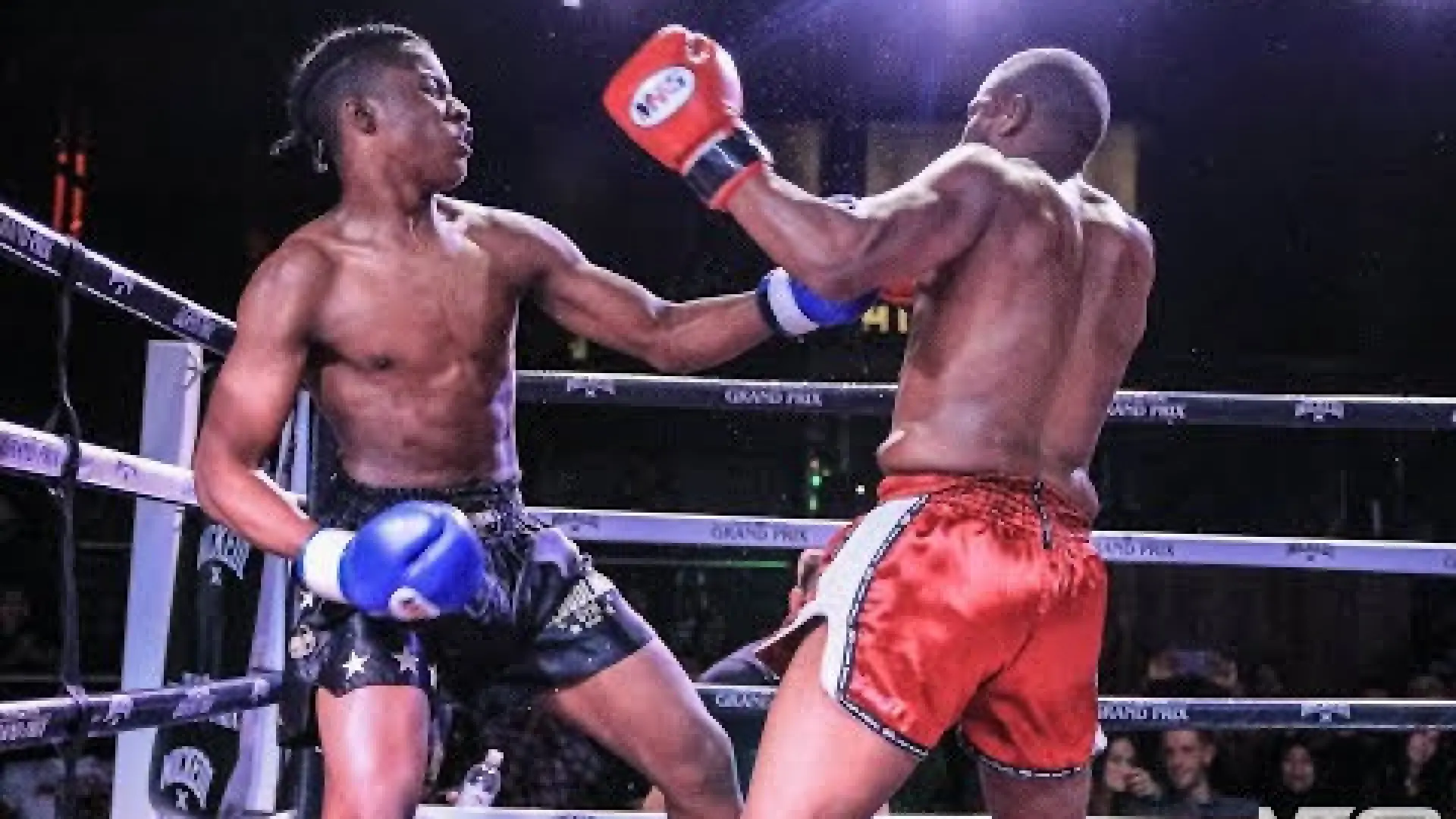 Uri Fraser vs Rashid Richardson (Fight Video)