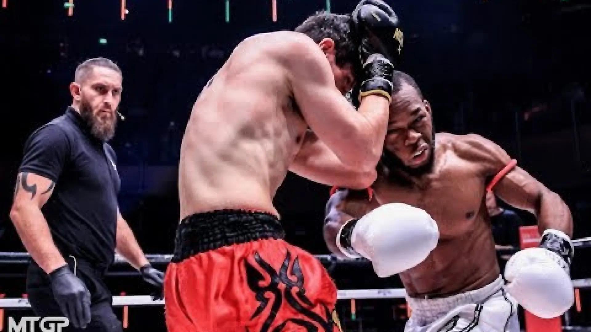 Ward Butt vs Fayi Balogun (Fight Video)