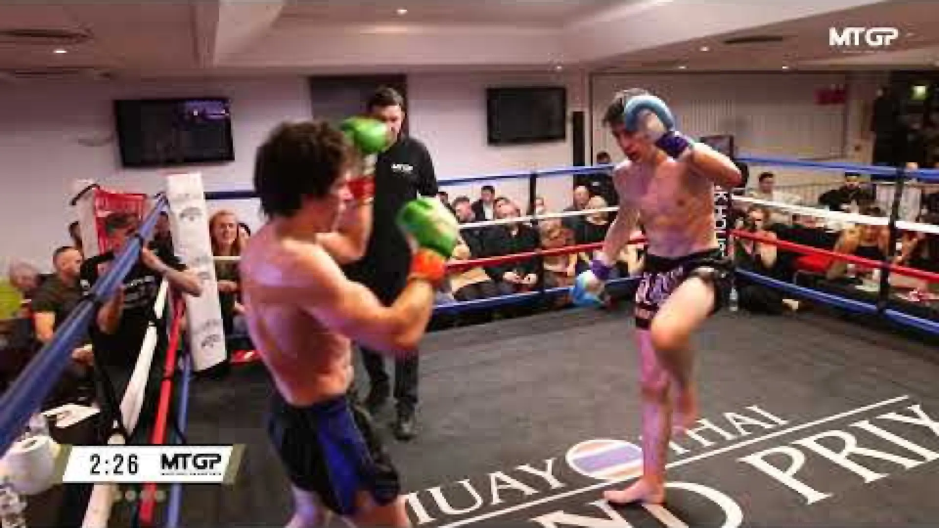 Givdas Semionovas vs Ryan Chesters (Fight Video)