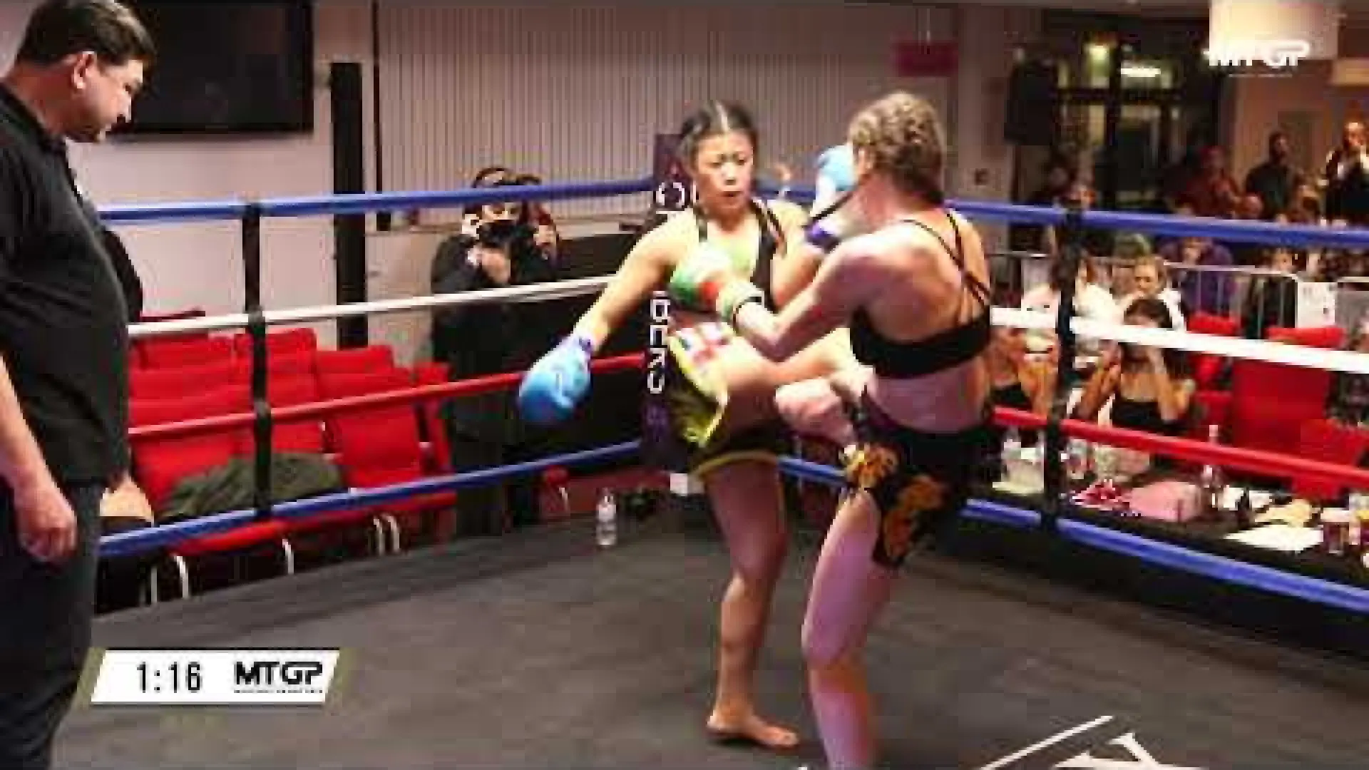 Terri Houlton vs Toon Kuhl (Fight Video)