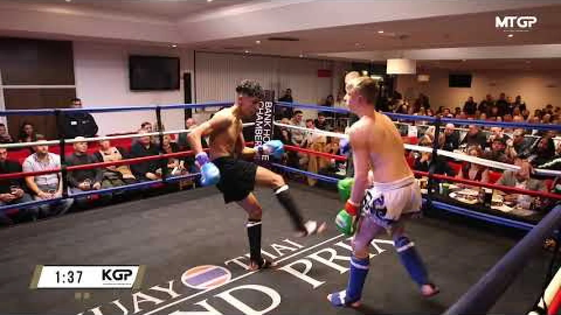 Isaac Crombie vs Beni Horvath (Fight Video)
